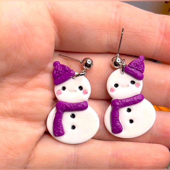 Fancy Snowman ⛄️ Earrings w/ Gift Box - Picture 2 of 3